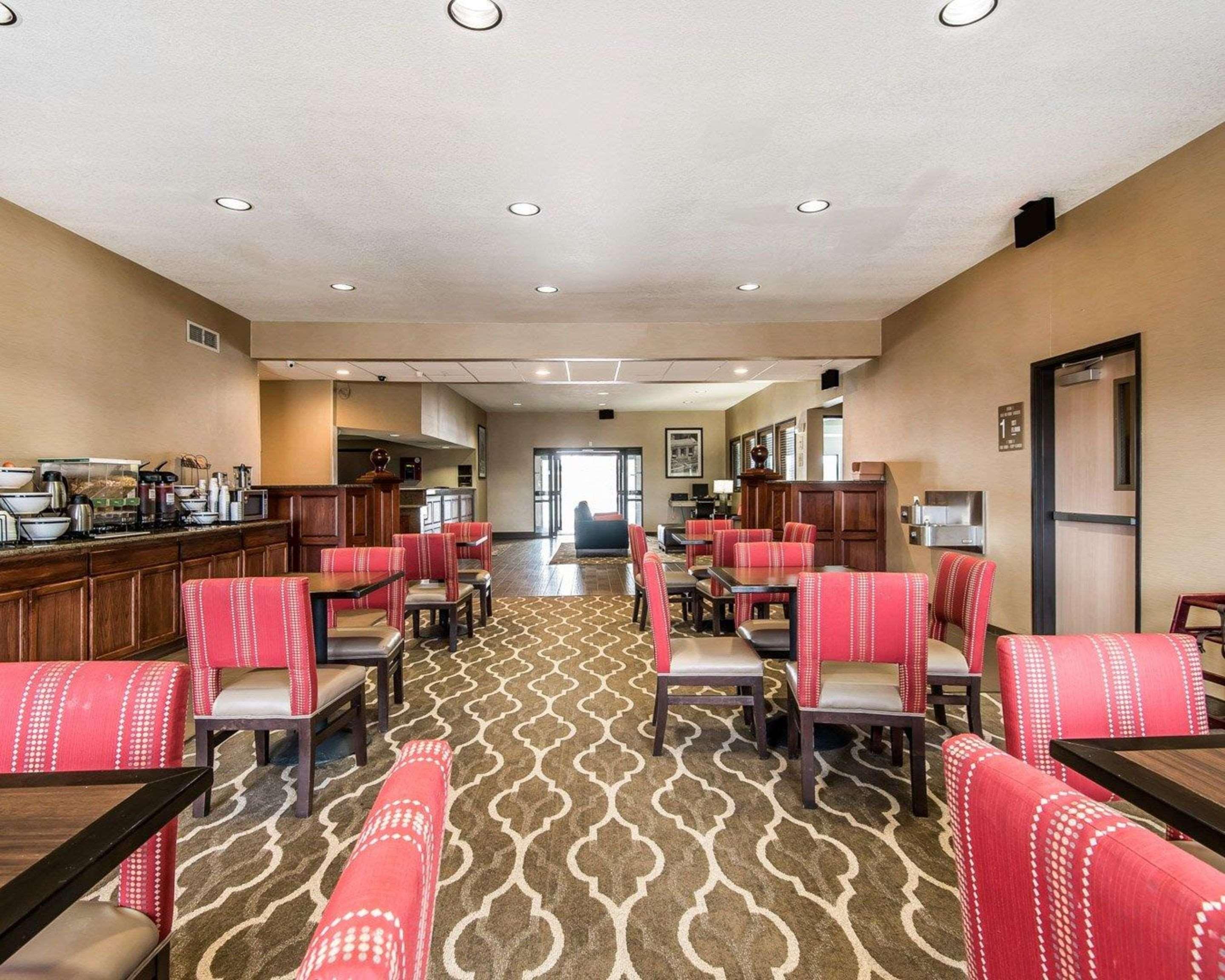 Quality Inn & Suites Bethany Zewnętrze zdjęcie