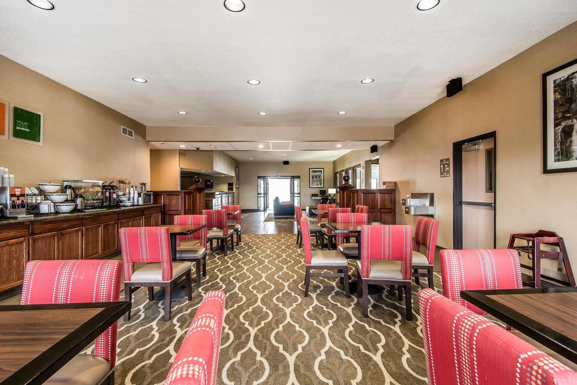 Quality Inn & Suites Bethany Zewnętrze zdjęcie